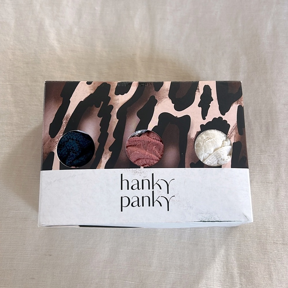 NWT Hanky-Panky 3 pack plus original rise lace thong, 14-24, blue, pink,& ivory